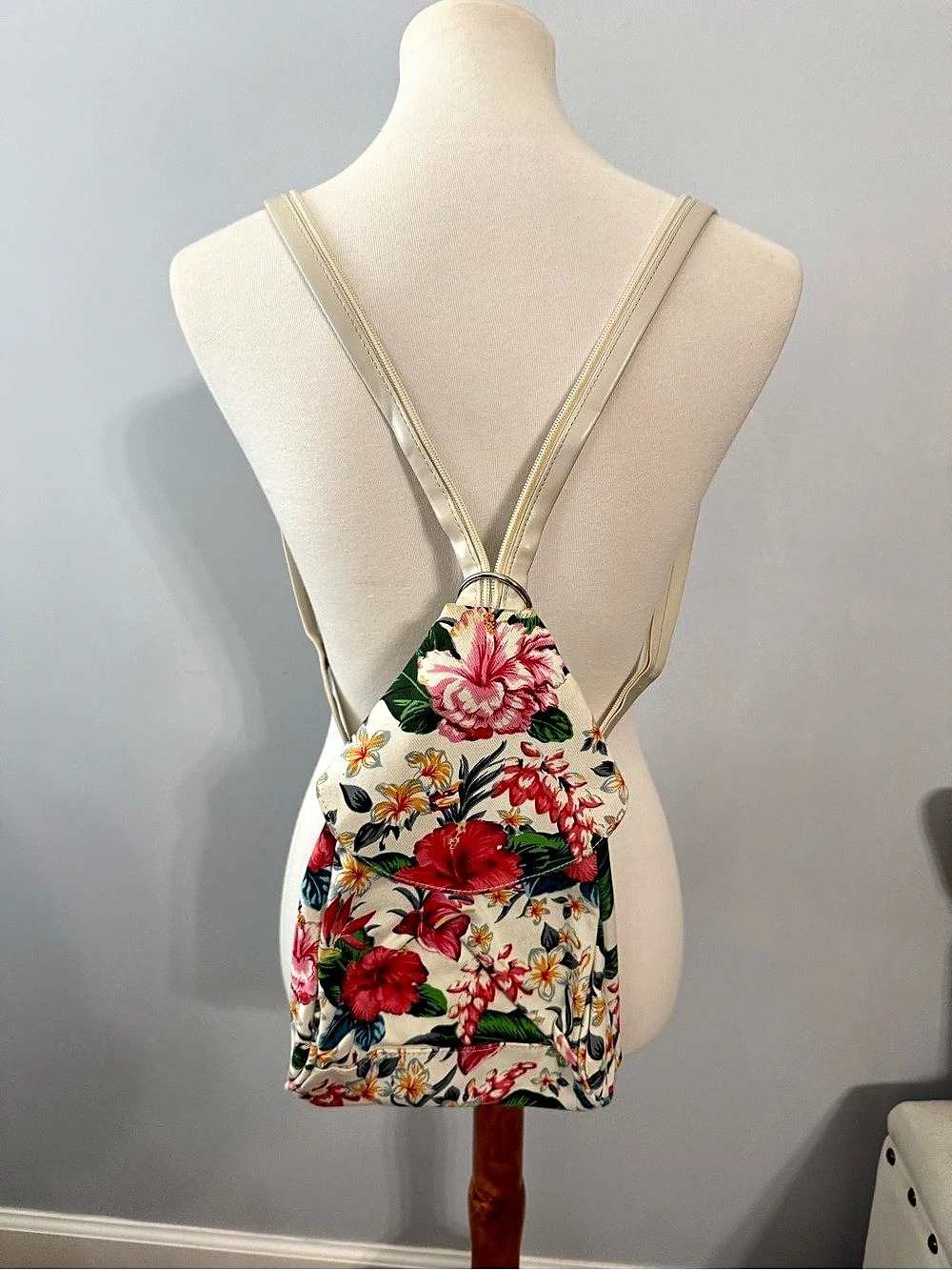 Floral Backpack in Cream & Red Like New